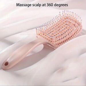 NIP 1pc Fluffy Curved Detangling Hair Brush - Hair Combs for All Hair Types
